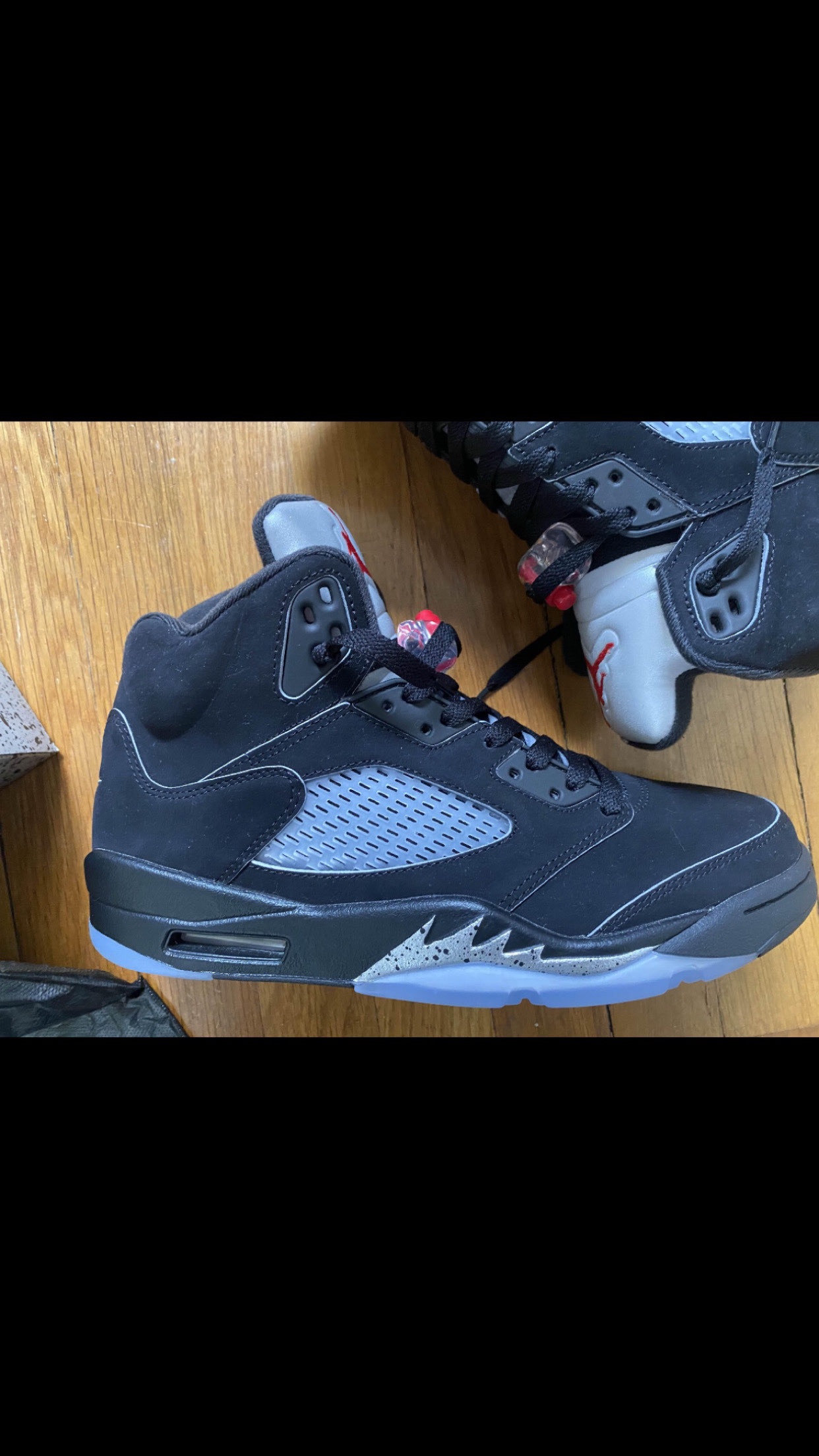 jordan 5 black metallic fake