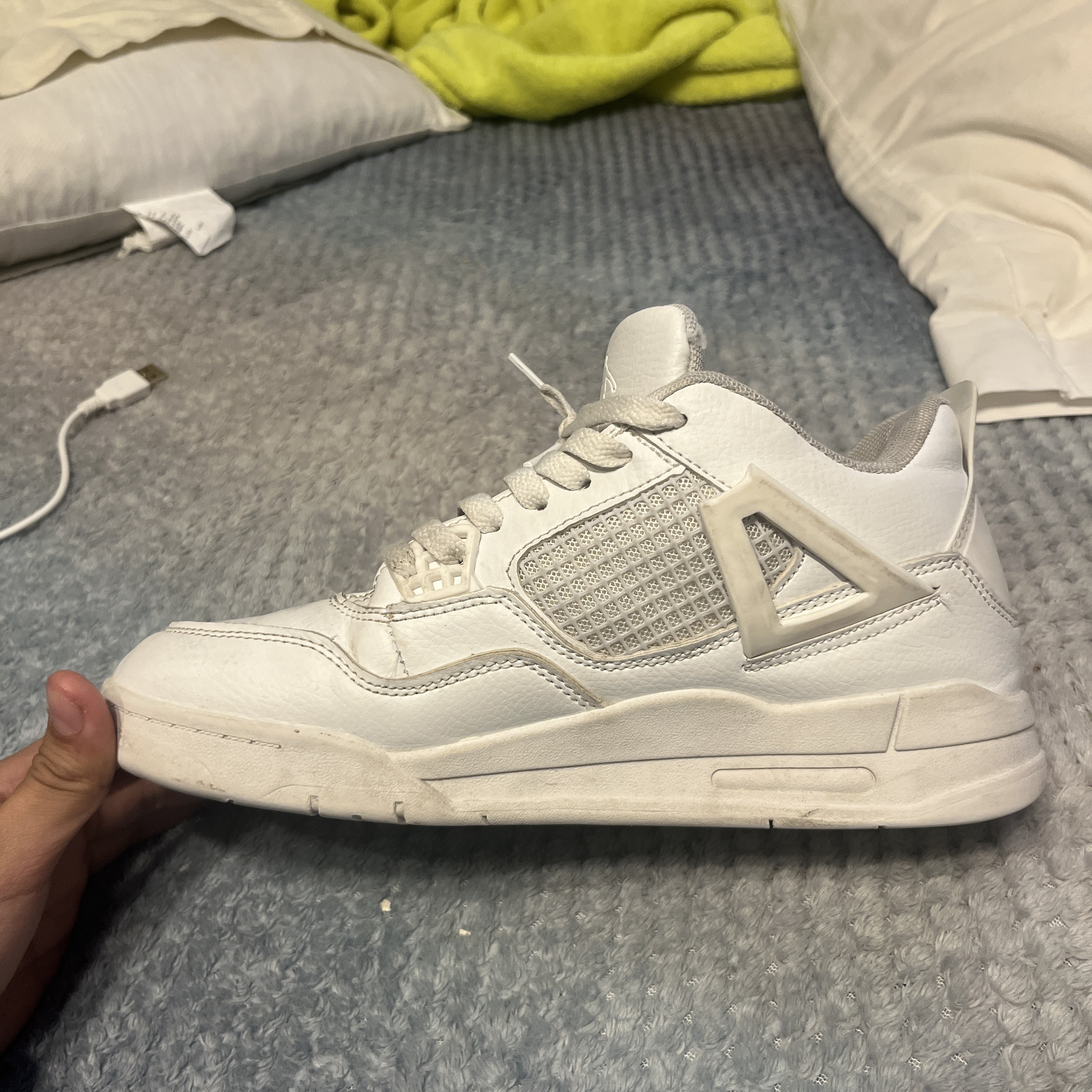 do jordan 4s fit big or small